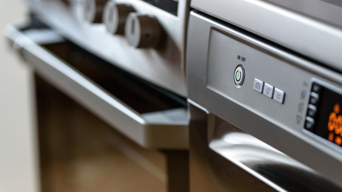Choosing the Right Appliance Installer in Montreal 5 Things to Look For mia installations